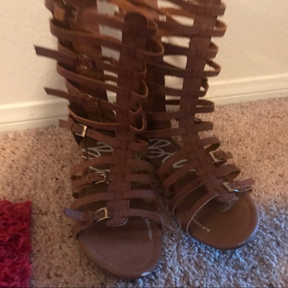 Sandals - Picture 3 of 4